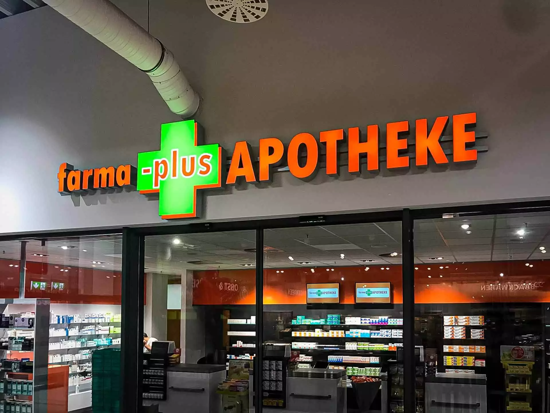 Sirius Werbetechnik Singen Apotheken Farma Plus Apotheke Sirius Werbetechnik Singen Apotheken Farma Plus Apotheke